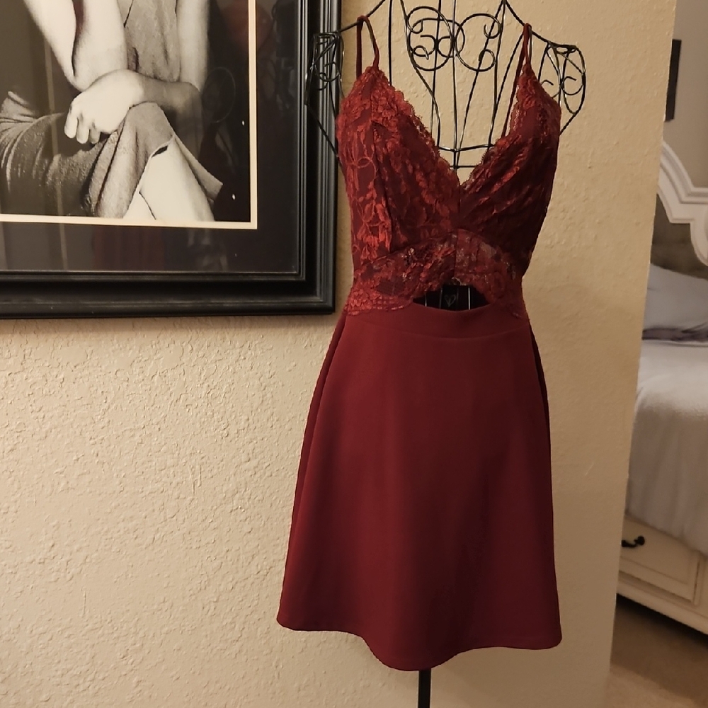 Windsor Burgundy Backless Lace Dress
